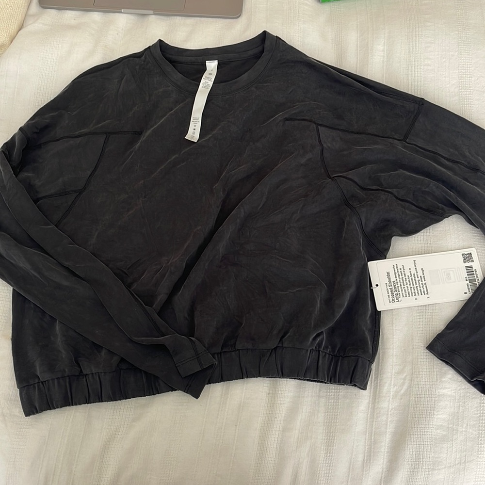 lululemon dropped shoulder long sleeve black